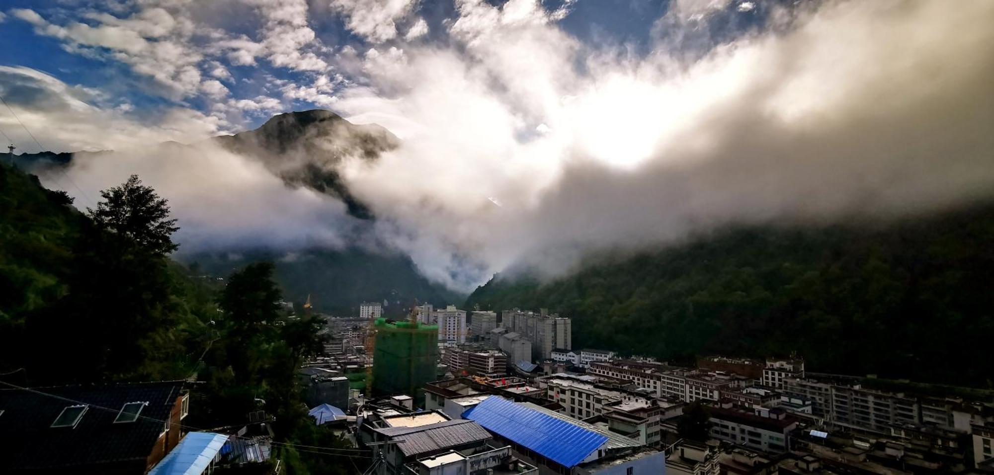 Kangding Guozhuang Nan Wu Hao Boutique Inn Buitenkant foto