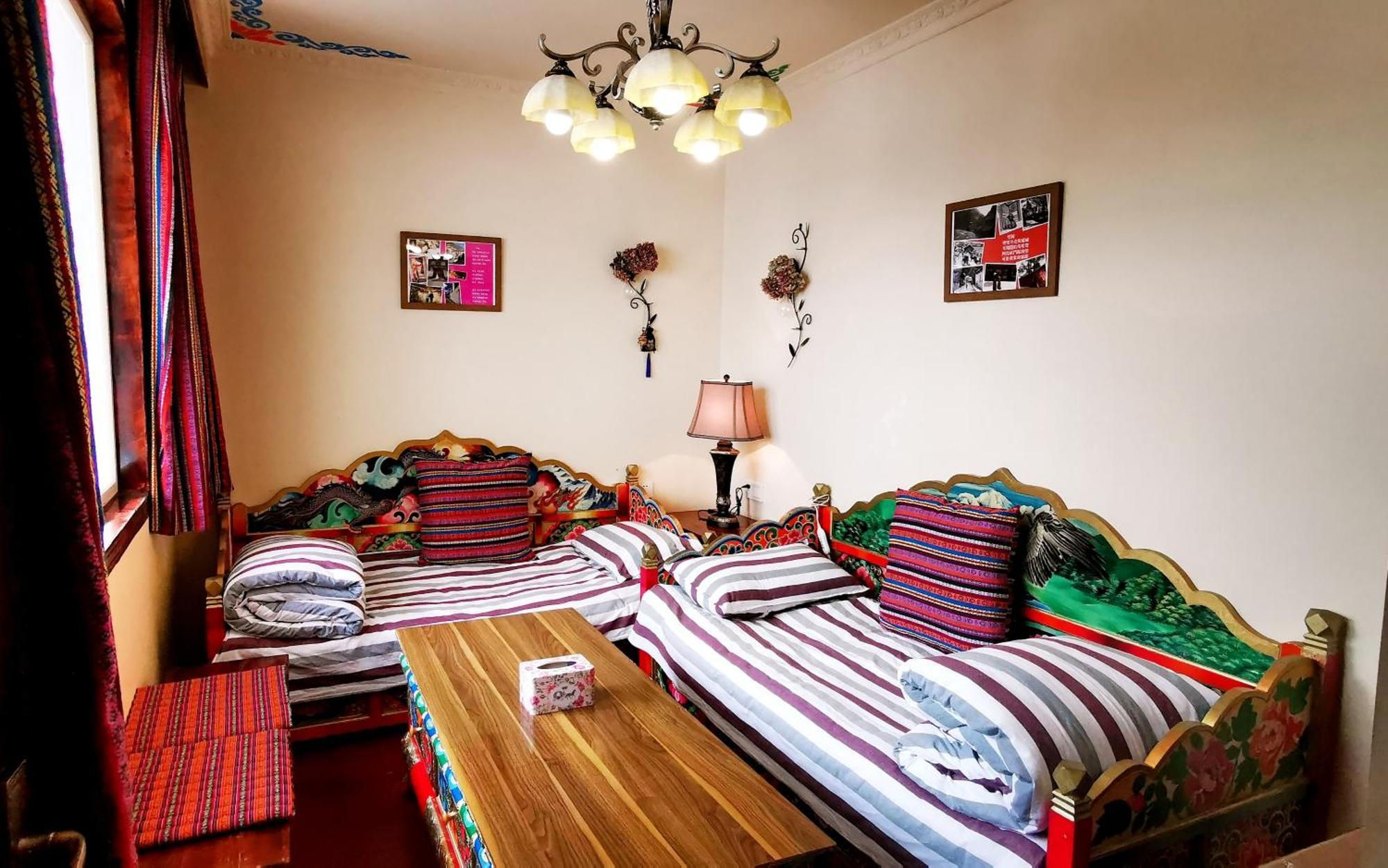 Kangding Guozhuang Nan Wu Hao Boutique Inn Buitenkant foto