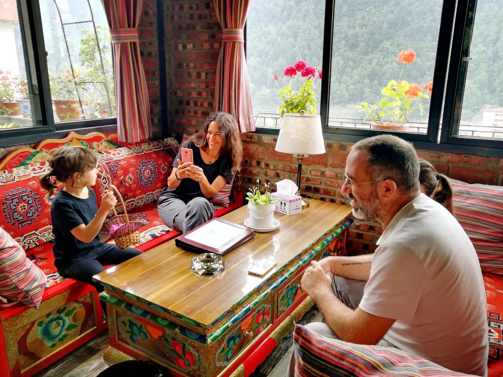 Kangding Guozhuang Nan Wu Hao Boutique Inn Buitenkant foto